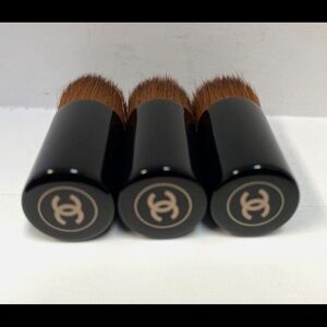 Chanel 3 mini foundation brush